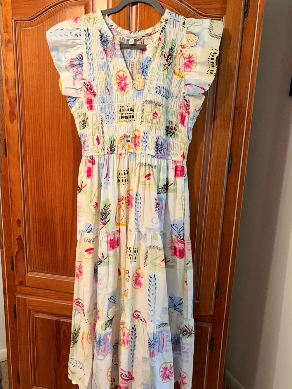 crown & ivy White Floral Smocked Tiered Casual Dress